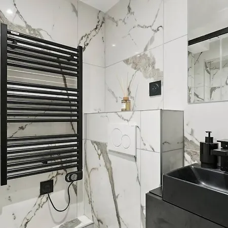 Duplex Quartier Du Louvre Апартаменты Париж